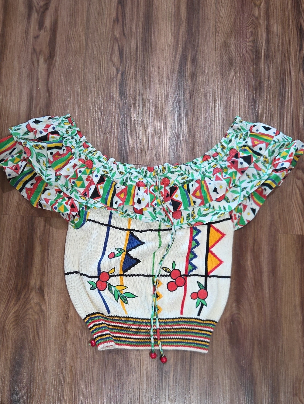 Diane Fres Vintage Boho Off-Shoulder Floral Embroidered Women’s Top- NWT